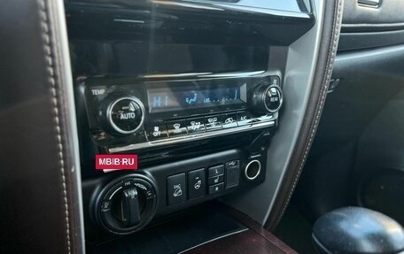 Toyota Fortuner II, 2017 год, 2 990 000 рублей, 13 фотография