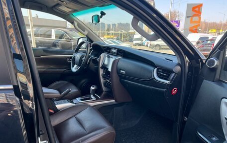 Toyota Fortuner II, 2017 год, 2 990 000 рублей, 18 фотография