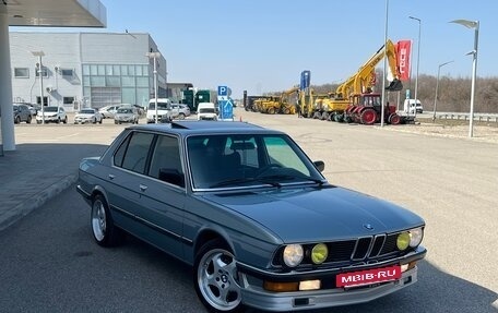 BMW 5 серия, 1986 год, 1 150 000 рублей, 3 фотография