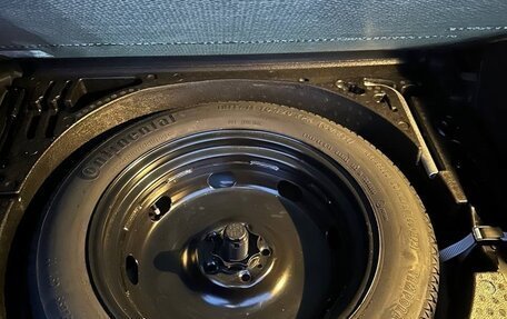 Volkswagen Tiguan II, 2018 год, 2 500 000 рублей, 3 фотография