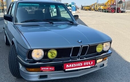 BMW 5 серия, 1986 год, 1 150 000 рублей, 8 фотография