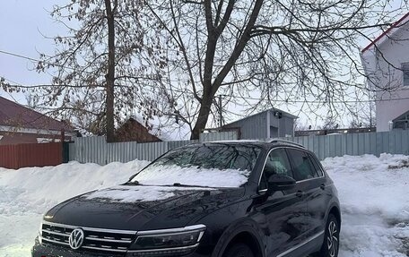 Volkswagen Tiguan II, 2018 год, 2 500 000 рублей, 18 фотография