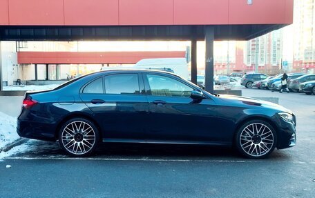 Mercedes-Benz E-Класс, 2020 год, 3 490 000 рублей, 5 фотография