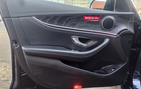 Mercedes-Benz E-Класс, 2020 год, 3 490 000 рублей, 14 фотография