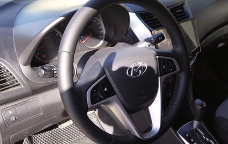 Hyundai Solaris II рестайлинг, 2014 год, 1 000 000 рублей, 11 фотография