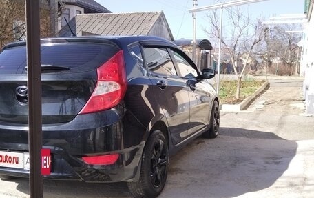 Hyundai Solaris II рестайлинг, 2014 год, 1 000 000 рублей, 5 фотография