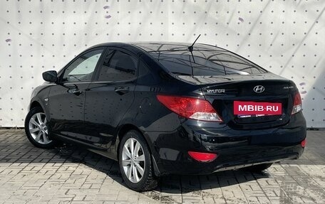 Hyundai Solaris II рестайлинг, 2012 год, 655 000 рублей, 5 фотография