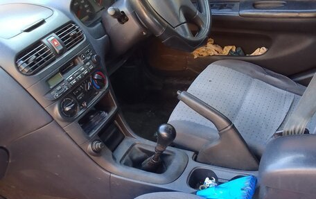 Nissan Wingroad III, 2001 год, 290 000 рублей, 4 фотография