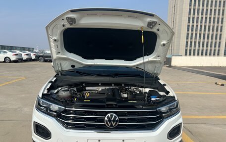 Volkswagen T-Roc I, 2022 год, 1 907 000 рублей, 27 фотография