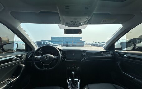 Volkswagen T-Roc I, 2022 год, 1 907 000 рублей, 40 фотография