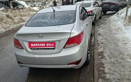 Hyundai Solaris II рестайлинг, 2016 год, 550 000 рублей, 2 фотография