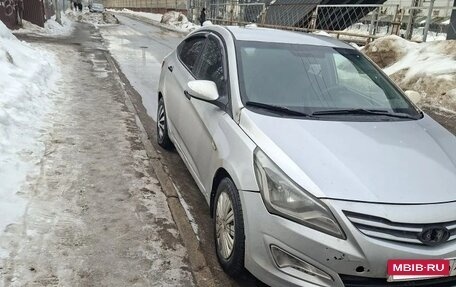 Hyundai Solaris II рестайлинг, 2016 год, 550 000 рублей, 3 фотография