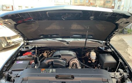 Chevrolet Tahoe III, 2012 год, 2 300 000 рублей, 2 фотография