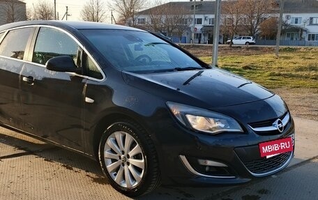 Opel Astra J, 2012 год, 770 000 рублей, 2 фотография