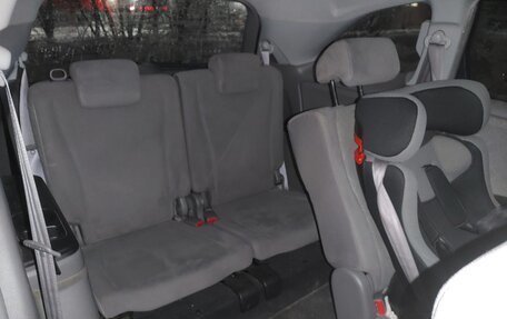 Honda Stream II, 2012 год, 1 550 000 рублей, 8 фотография