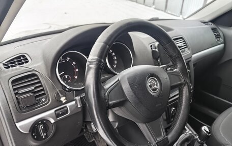 Skoda Yeti I рестайлинг, 2015 год, 1 050 000 рублей, 6 фотография