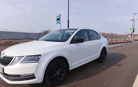 Skoda Octavia, 2017 год, 1 590 000 рублей, 2 фотография