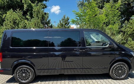 Volkswagen Caravelle T6 рестайлинг, 2024 год, 5 200 000 рублей, 4 фотография