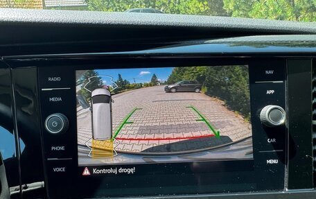 Volkswagen Caravelle T6 рестайлинг, 2024 год, 5 200 000 рублей, 14 фотография