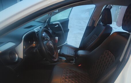 Toyota RAV4, 2015 год, 2 098 000 рублей, 17 фотография