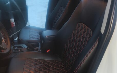 Toyota RAV4, 2015 год, 2 098 000 рублей, 7 фотография