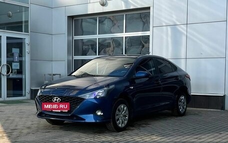 Hyundai Solaris II рестайлинг, 2021 год, 1 630 000 рублей, 3 фотография