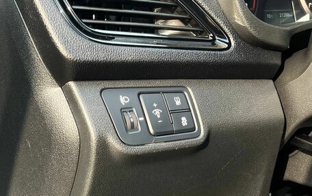 Hyundai Solaris II рестайлинг, 2021 год, 1 630 000 рублей, 14 фотография