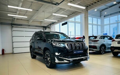 Toyota Land Cruiser Prado 150 рестайлинг 2, 2019 год, 5 299 900 рублей, 8 фотография