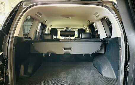 Toyota Land Cruiser Prado 150 рестайлинг 2, 2019 год, 5 299 900 рублей, 19 фотография