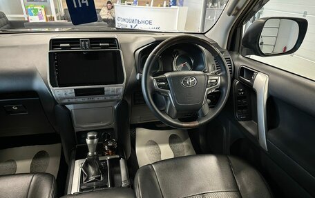 Toyota Land Cruiser Prado 150 рестайлинг 2, 2019 год, 5 299 900 рублей, 15 фотография