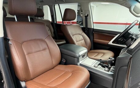 Toyota Land Cruiser 200, 2020 год, 8 899 900 рублей, 21 фотография