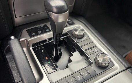 Toyota Land Cruiser 200, 2020 год, 8 899 900 рублей, 11 фотография