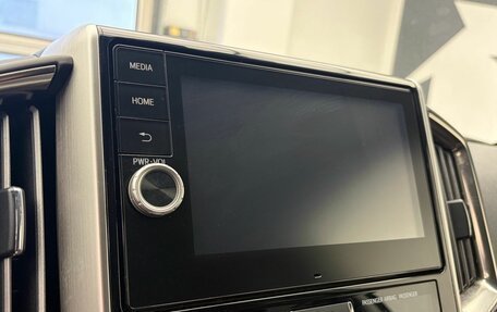 Toyota Land Cruiser 200, 2020 год, 8 899 900 рублей, 23 фотография