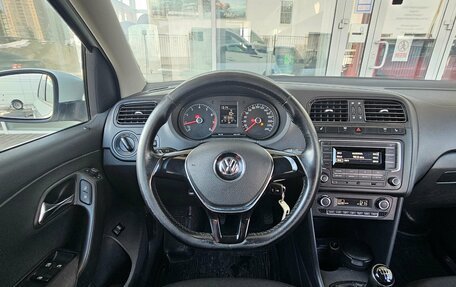 Volkswagen Polo VI (EU Market), 2016 год, 949 000 рублей, 4 фотография