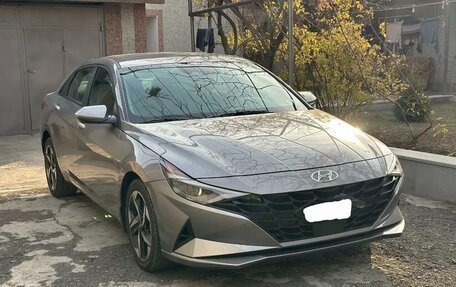 Hyundai Elantra, 2023 год, 1 650 000 рублей, 1 фотография