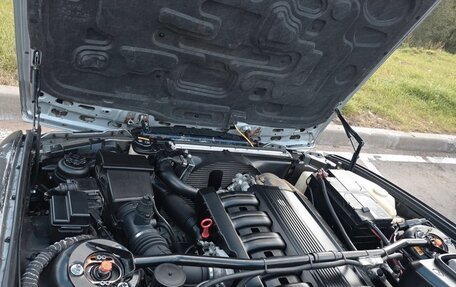 BMW 5 серия, 1990 год, 850 000 рублей, 3 фотография