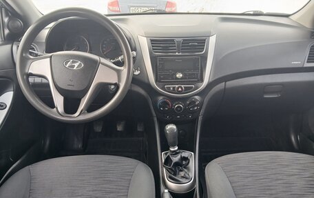 Hyundai Solaris II рестайлинг, 2015 год, 847 000 рублей, 6 фотография