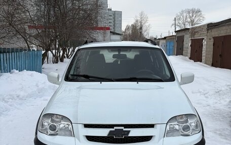 Chevrolet Niva I рестайлинг, 2016 год, 620 000 рублей, 2 фотография