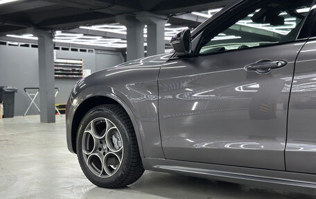 Alfa Romeo Stelvio, 2024 год, 4 799 000 рублей, 5 фотография