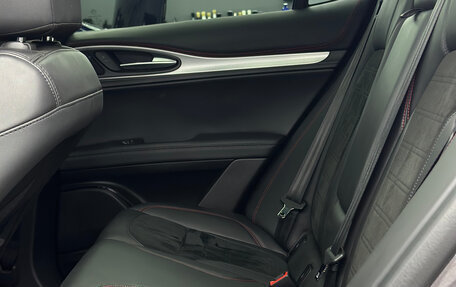 Alfa Romeo Stelvio, 2024 год, 4 799 000 рублей, 20 фотография