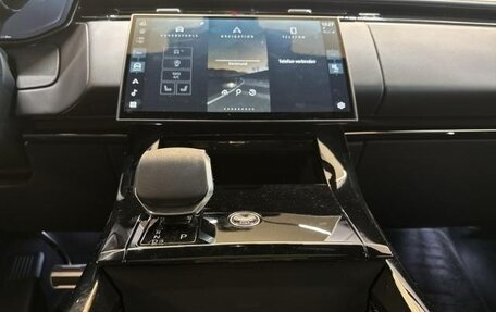 Land Rover Range Rover IV рестайлинг, 2025 год, 21 590 000 рублей, 10 фотография