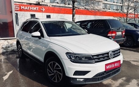 Volkswagen Tiguan II, 2018 год, 2 750 000 рублей, 1 фотография
