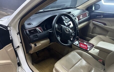 Toyota Camry, 2012 год, 1 590 000 рублей, 10 фотография