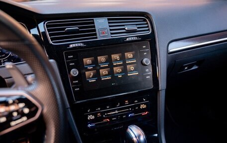 Volkswagen Golf R VII, 2014 год, 2 888 000 рублей, 17 фотография