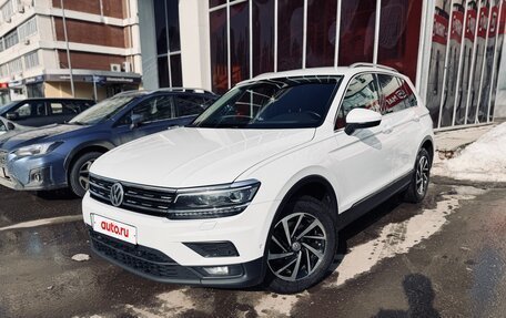 Volkswagen Tiguan II, 2018 год, 2 750 000 рублей, 3 фотография