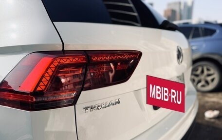 Volkswagen Tiguan II, 2018 год, 2 750 000 рублей, 17 фотография