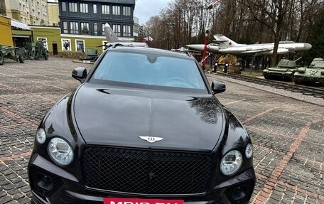 Bentley Bentayga I, 2021 год, 22 000 000 рублей, 14 фотография