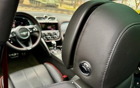 Bentley Bentayga I, 2021 год, 22 000 000 рублей, 32 фотография