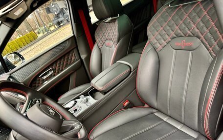 Bentley Bentayga I, 2021 год, 22 000 000 рублей, 36 фотография