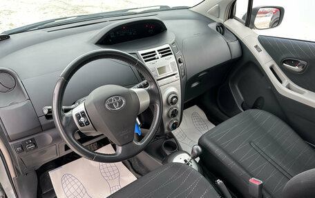 Toyota Yaris III рестайлинг, 2008 год, 545 000 рублей, 7 фотография